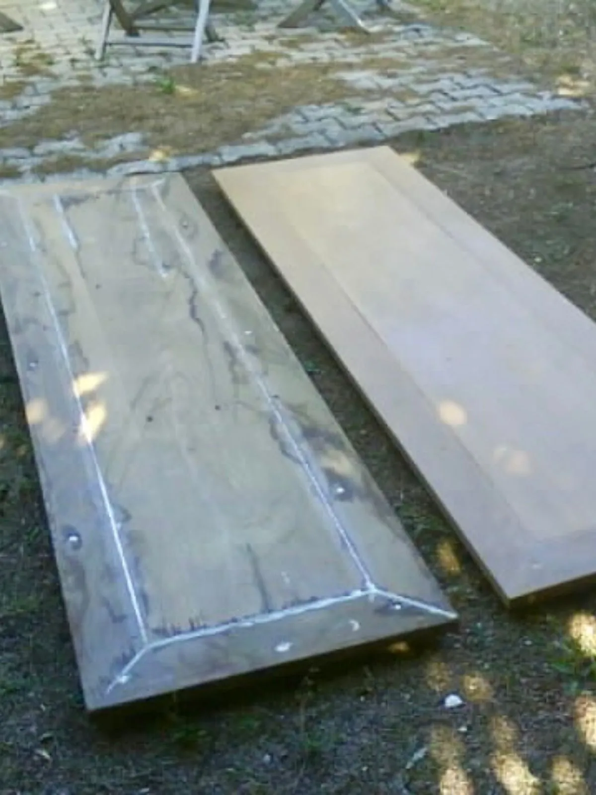 Avant après transformation comptoirs anciens en chêne massif en bureaux d’entreprise