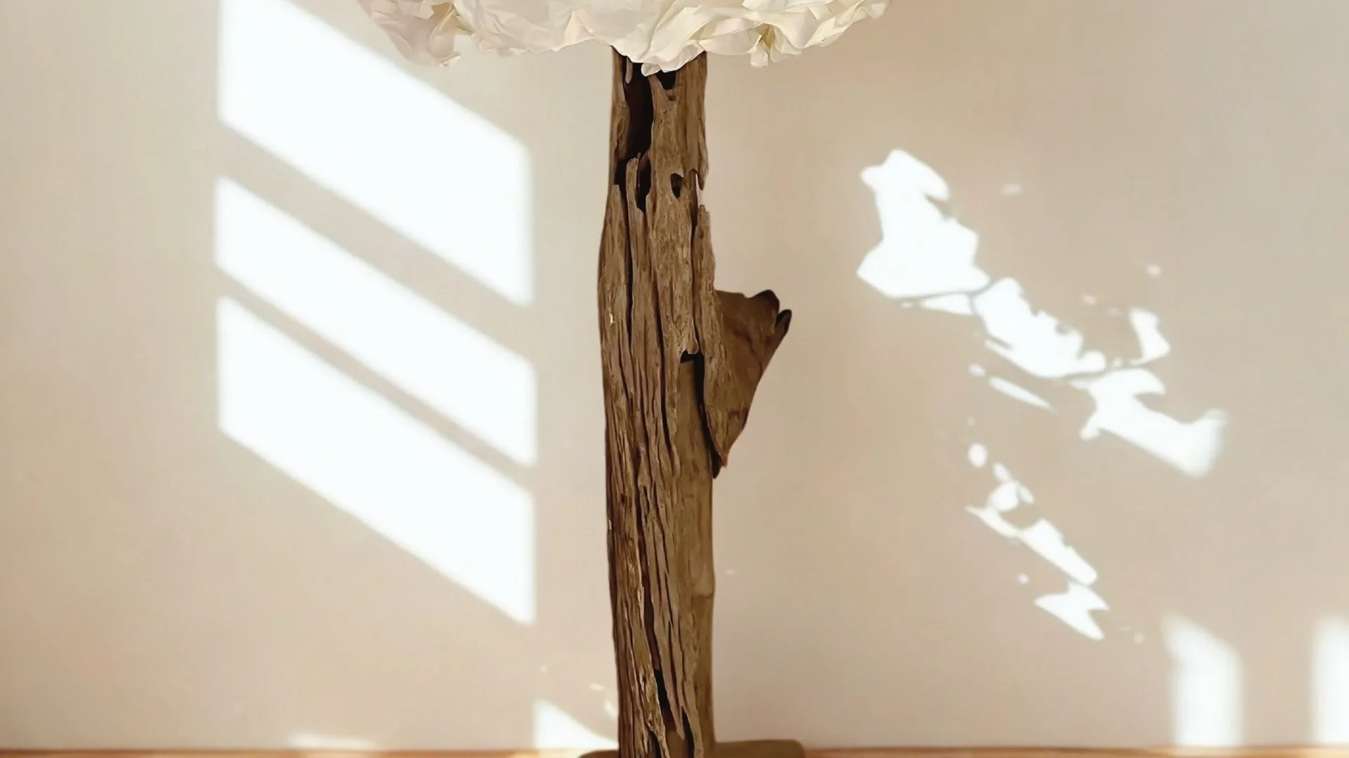 Objet décoratif artisanal en matériaux naturels – création By Sam Création